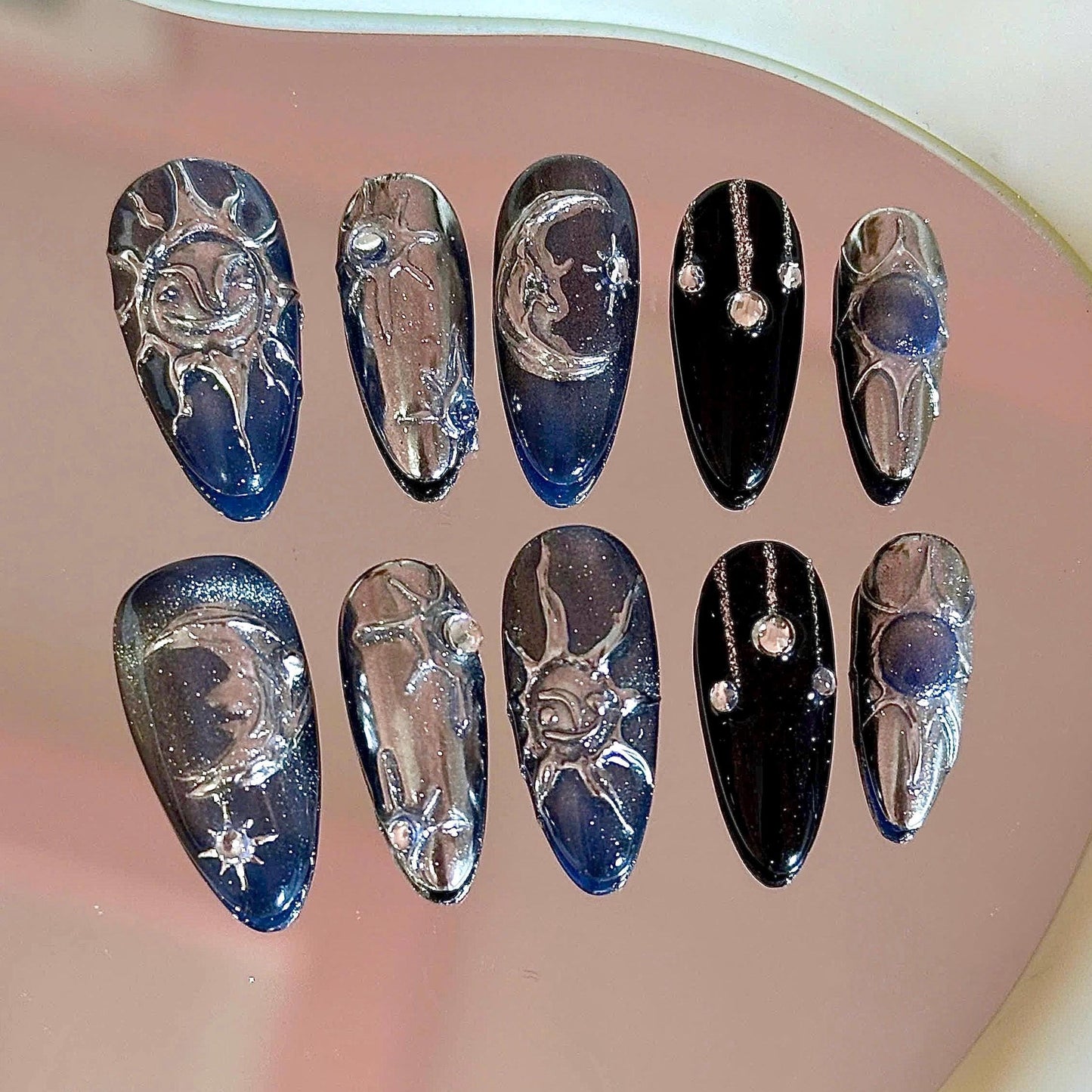 Midnight Sun 🌌☀️