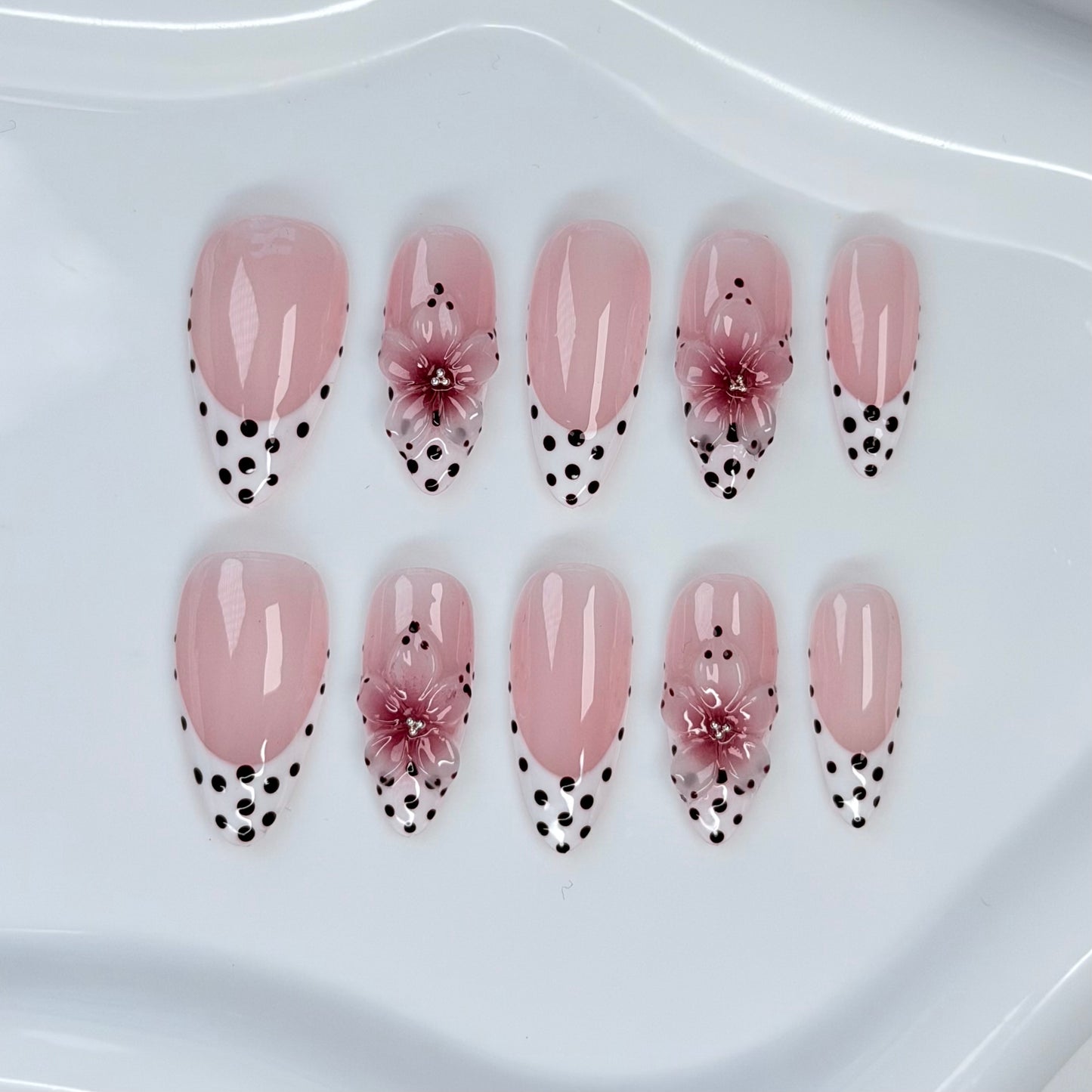 Berry Bloom & Dot