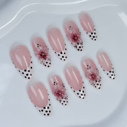 Berry Bloom & Dot
