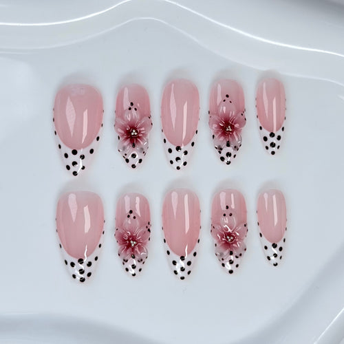 Berry Bloom & Dot